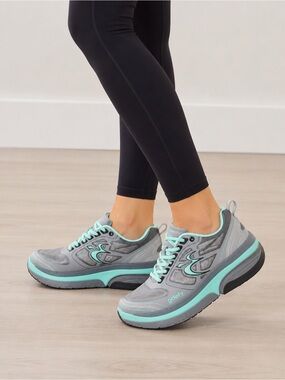 GDEGY Women's Gray and Mint shoes- size 7